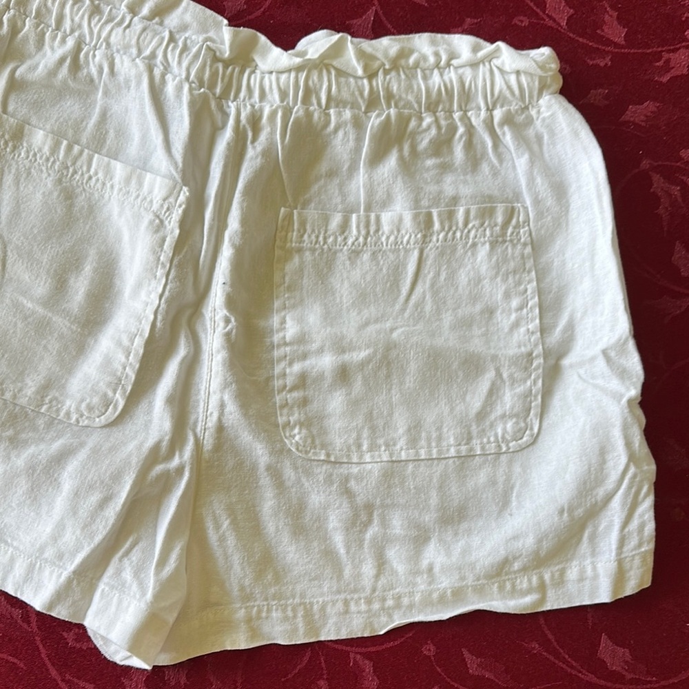 Universal Thread Women's White Linen Cargo Shorts EUC - Picture 5 of 7